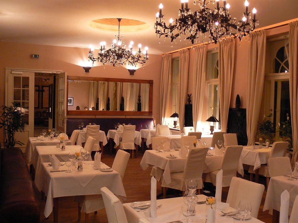 Hotel Niederlaendischer Hof Σβερίν Εστιατόριο φωτογραφία