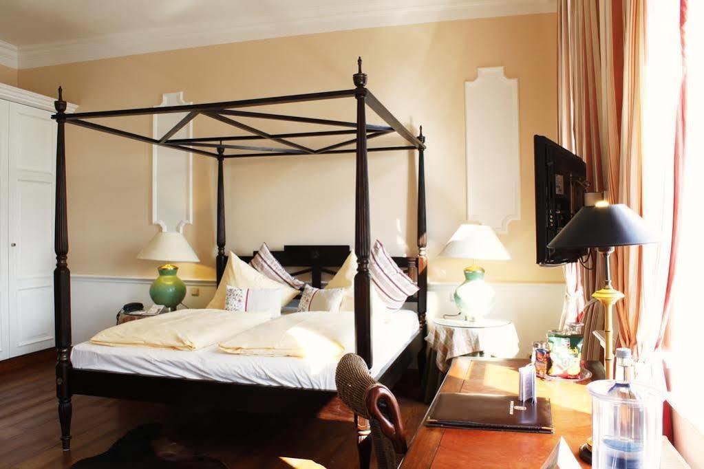 Hotel Niederlaendischer Hof Σβερίν Εξωτερικό φωτογραφία